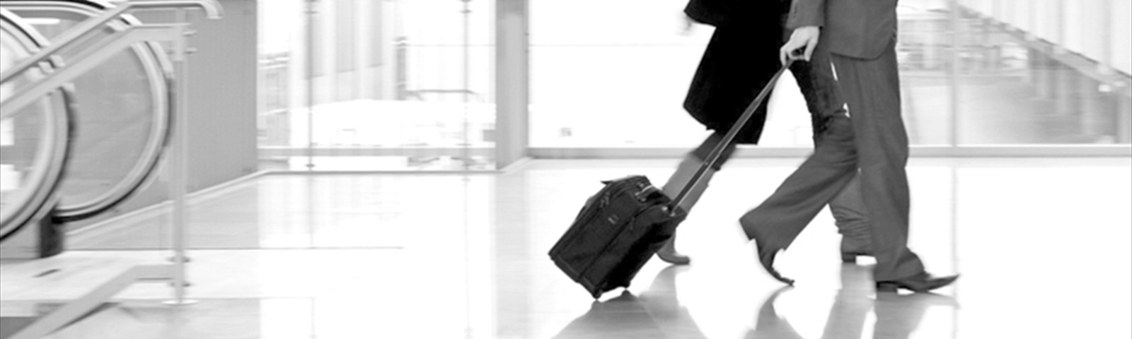 foto_Paar_Flughafen_790_240